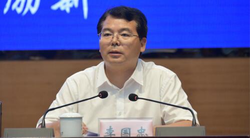 李国忠简历：广西大学党委书记李国忠，曾任广西科技厅厅长，桂林理工大学党委书记，桂林市委常委、组织部部长